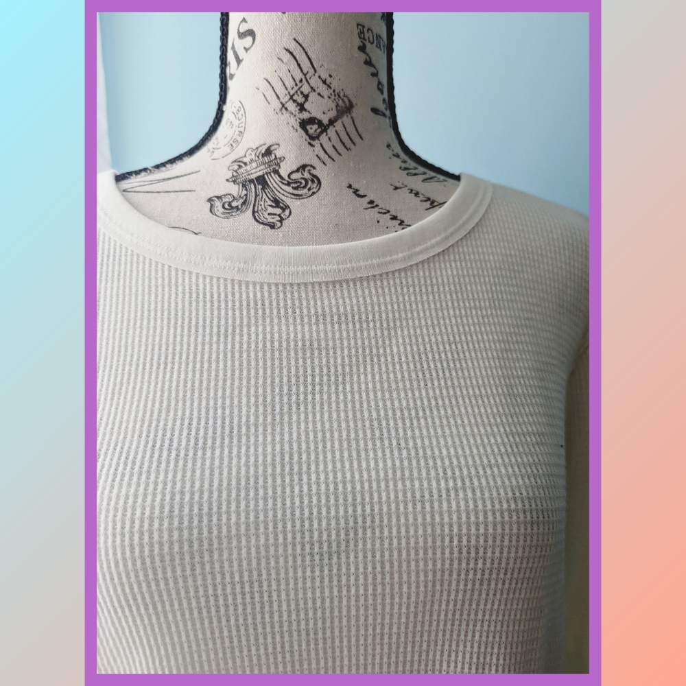 Calvin Klein Top - Picture 5 of 10